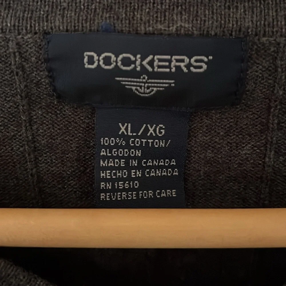 Dockers Dark Gray Stripe Swester